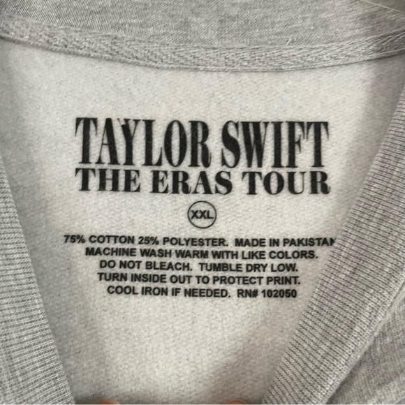 New Original Taylor Swift The Eras Tour Gray Fitted Crewneck sweatshirt Size XXL - Picture 5 of 5